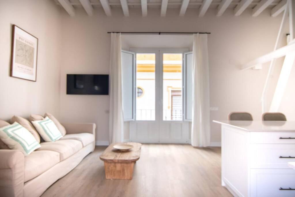G12 Trendy And Comfy Bright Loft Meters From Bullring And Trianas Bridge, Galera Street Apartment Seville Exterior photo